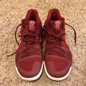 Nike Kyrie 3 Maroon Zoom